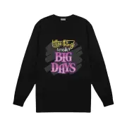 Áo thun Typo Graphic LSS42