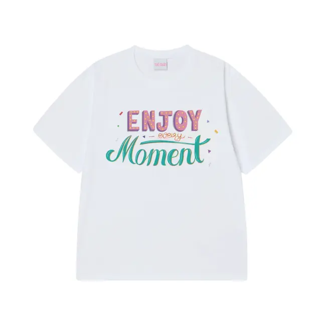 Áo thun Typo Graphic RE75